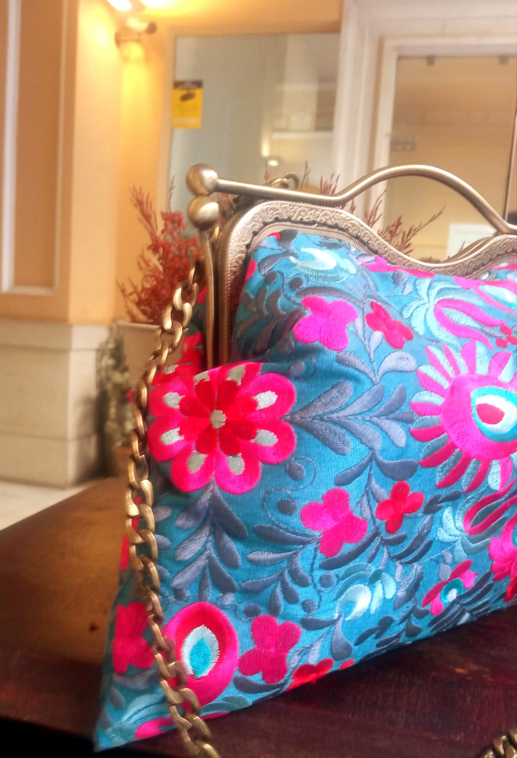 WishBag Lola maxi - 21 flores bordadas - Imagen 3