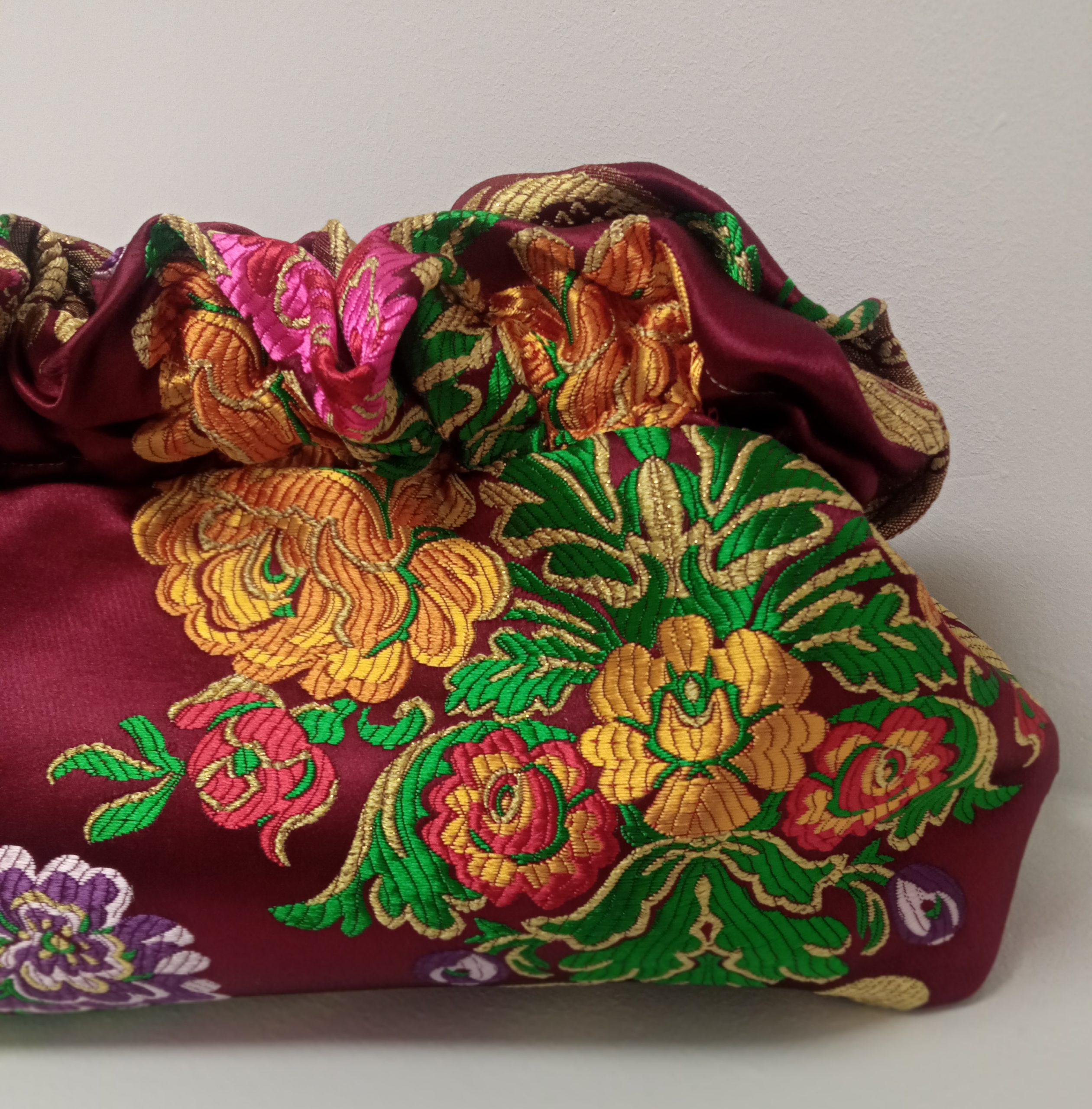 WishBag 22 - 40 bombonera flores brocadas - Imagen 3